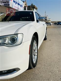 كرايسلر 300